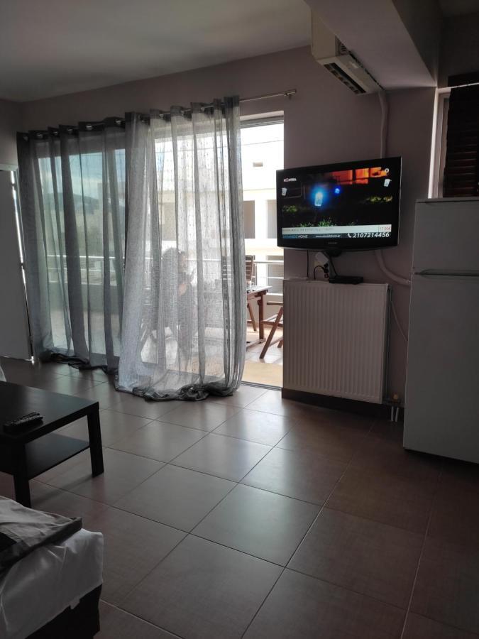 Double M Comfy Flat Apartamento Markópoulon Exterior foto