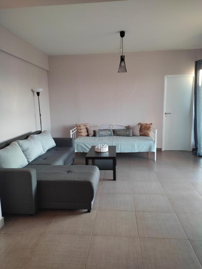 Double M Comfy Flat Apartamento Markópoulon Exterior foto